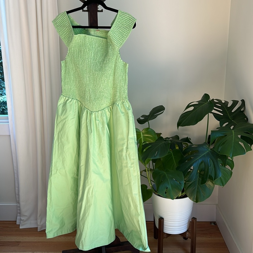 Free People. Size Large  Lime Green